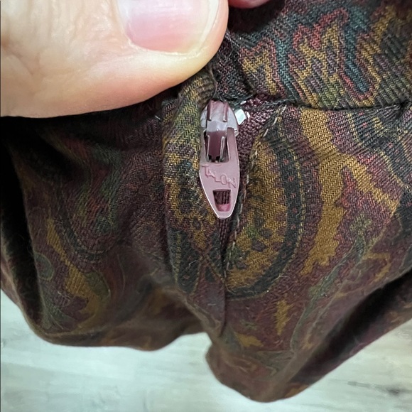 Vintage Jos. A. Banks skirt - Picture 8 of 10